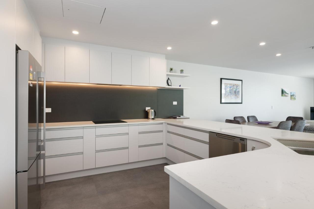Oceanside Apartment With Iconic Views 마운트마운가누이 외부 사진
